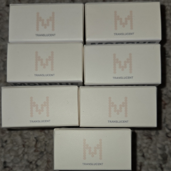 7 - Morphe Mini Bake & Set Setting Powder - Translucent - Picture 2 of 2